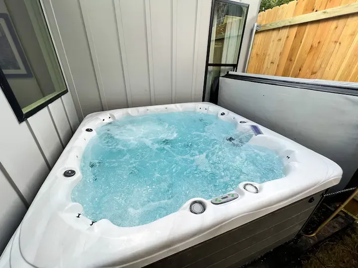 imgi 110 9057f275 b75a 4002 b080 64617517b84c