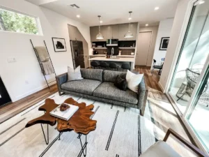 imgi 131 99e5d92e 9021 4d33 81e8 4005ba8c9880