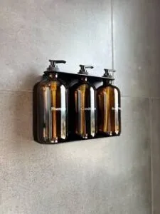 imgi 133 31b90967 616c 4505 bee5 efb763eb19c0 225x300