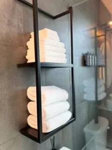 imgi 134 743d5c07 dae3 49af a222 ed3cc151e6f2 225x300