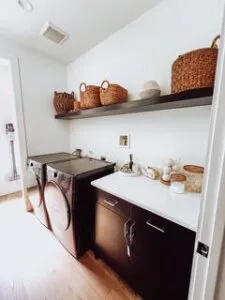 imgi 73 aab84c6e 2da9 4900 9c56 c20568f9af2e 225x300